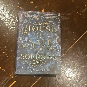 House of Salt and Sorrows , Hardcover Book